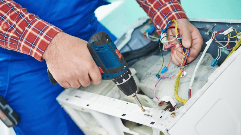Gaziemir Termodinamik Termodinamik çamaşır makinesi kart tamiri – Su almama arızası orijinal parça ile giderildi. - Teknik servis örneği